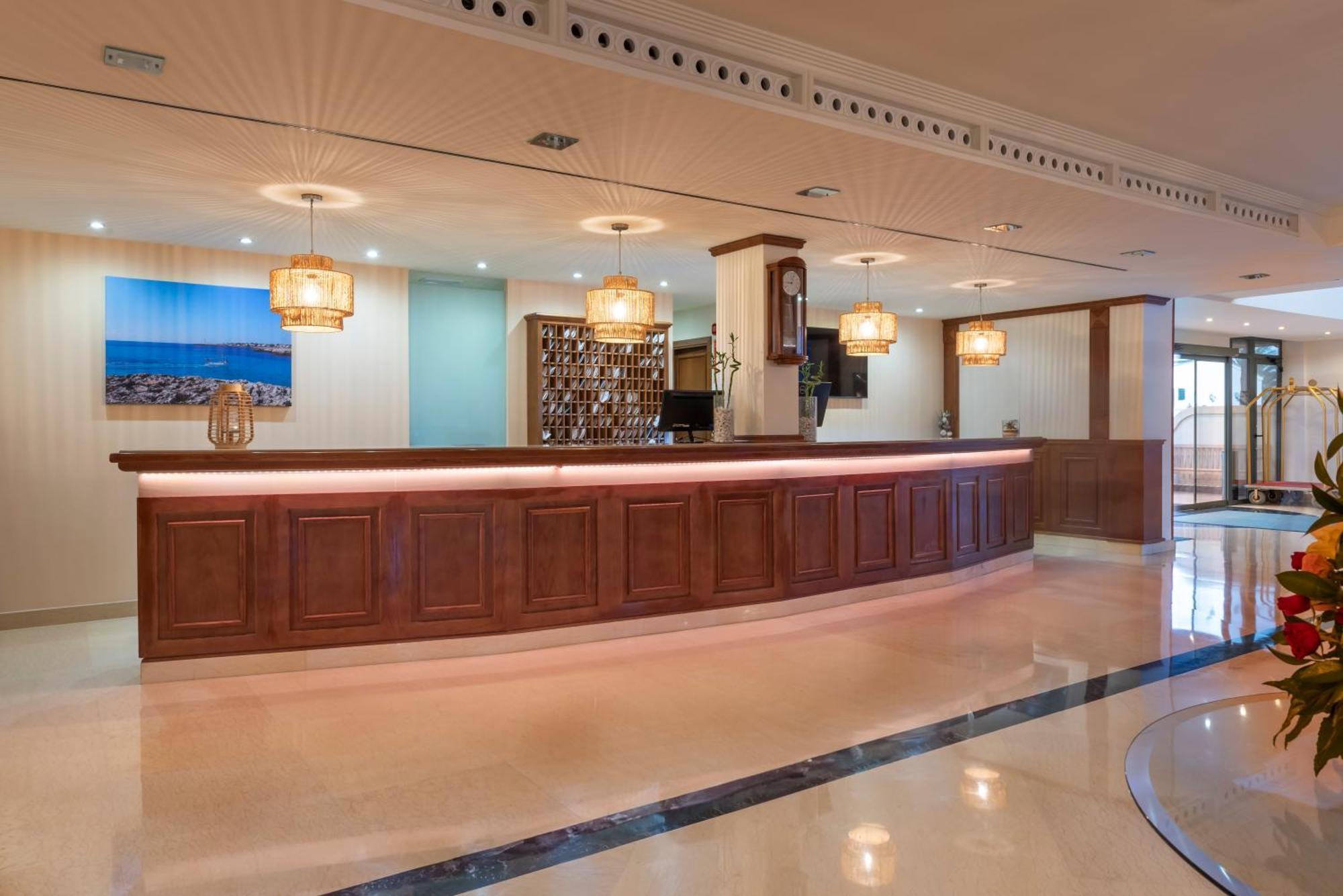 Valentin Star Menorca - Adults Only Hotel Ciutadella  Exterior photo
